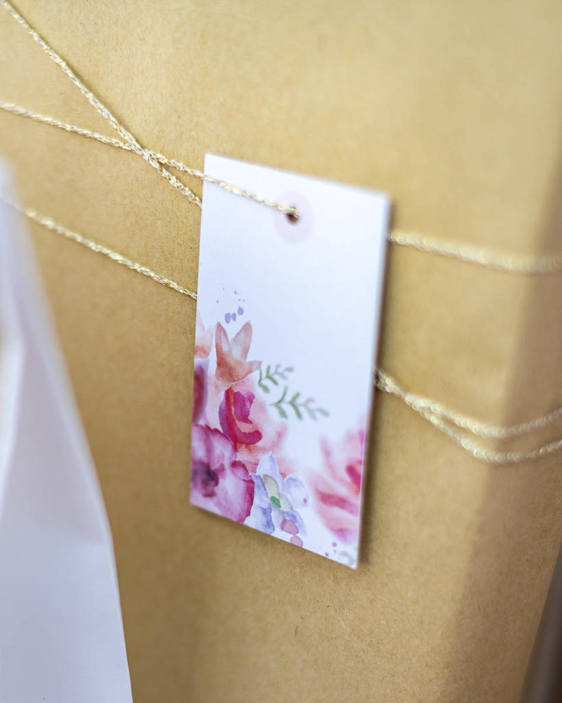 Blomstrede tags med water color look