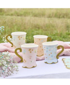 papkopper med små blomster