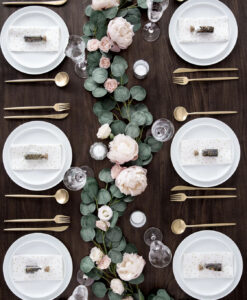 borddækning i rustik stil til bryllupsfest